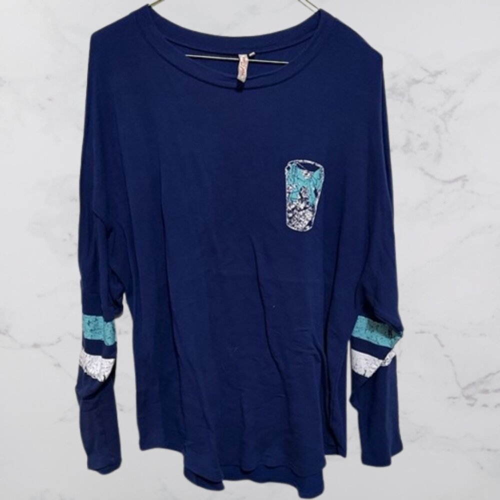 Red Camel Juniors Size L Top